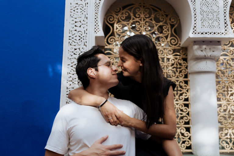 Jardin Majorelle photography, couples photography in Marrakech