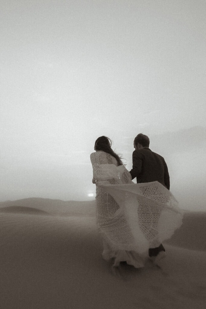 elopement in merzouga desert